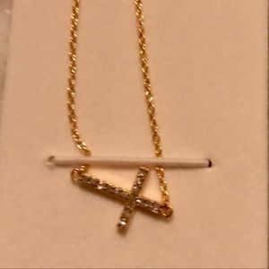 18” 14k gold Necklace w/Diamond studded Cross NWT